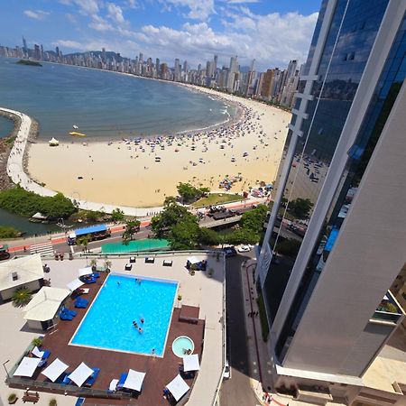 Piscina A Beira-Mar, Tranquilidade E Qualidade No Melhor De Bc Balneário Camboriú Exterior foto