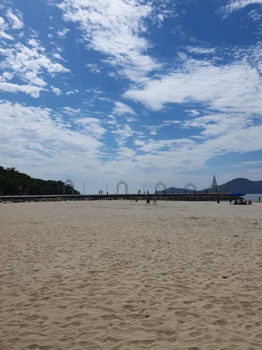Piscina A Beira-Mar, Tranquilidade E Qualidade No Melhor De Bc Balneário Camboriú Exterior foto