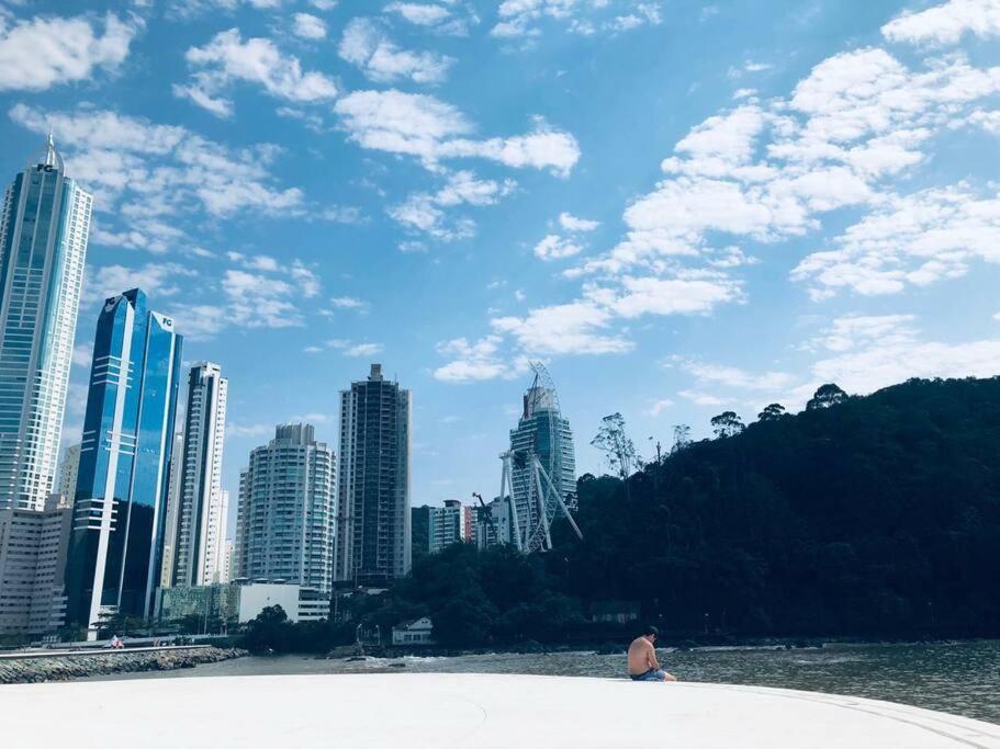 Piscina A Beira-Mar, Tranquilidade E Qualidade No Melhor De Bc Balneário Camboriú Exterior foto