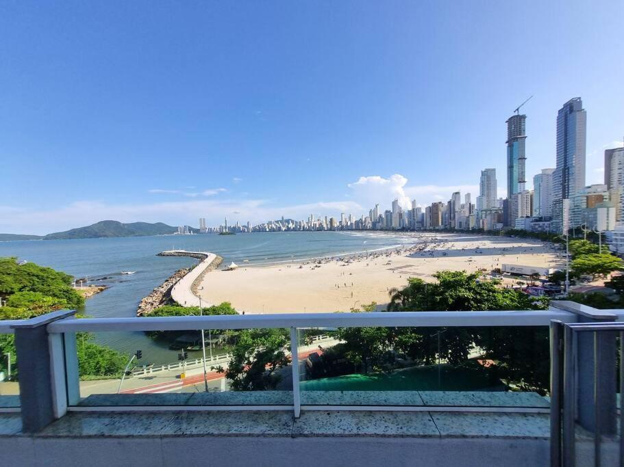 Piscina A Beira-Mar, Tranquilidade E Qualidade No Melhor De Bc Balneário Camboriú Exterior foto